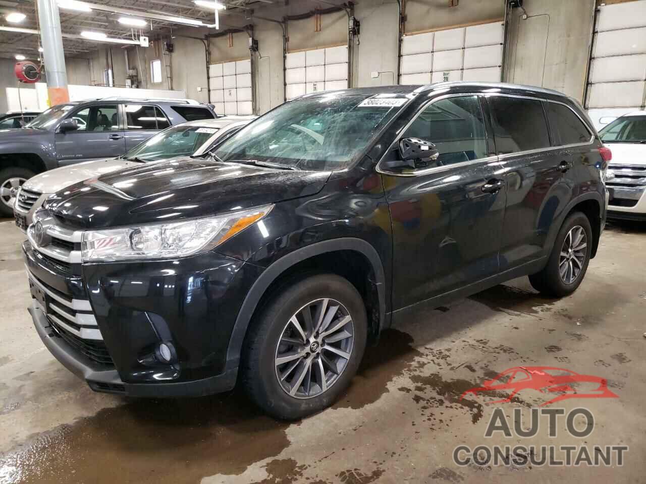 TOYOTA HIGHLANDER 2019 - 5TDJZRFH7KS572842