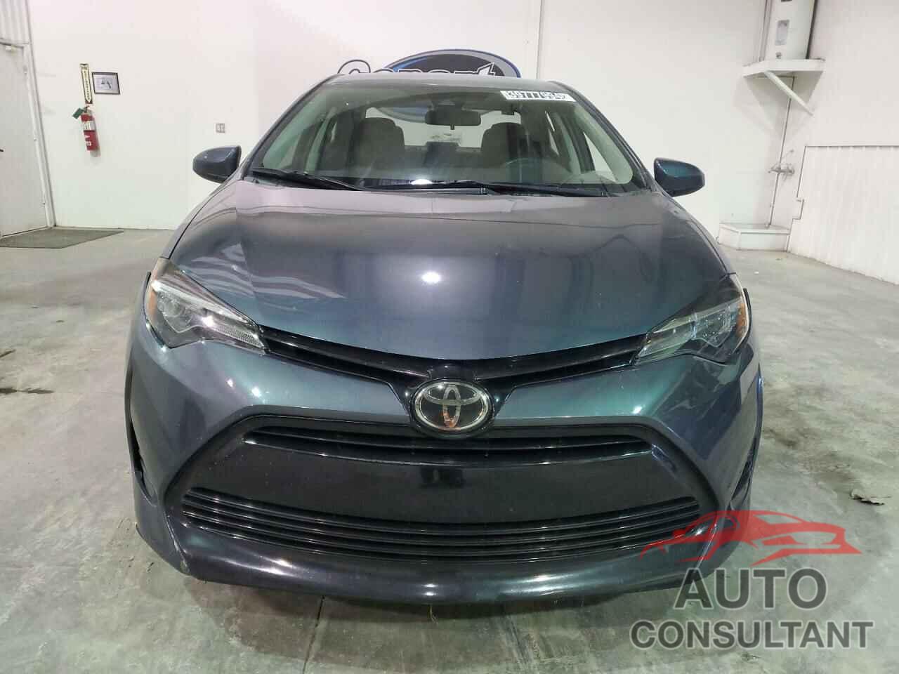 TOYOTA COROLLA 2018 - 5YFBURHE9JP847351