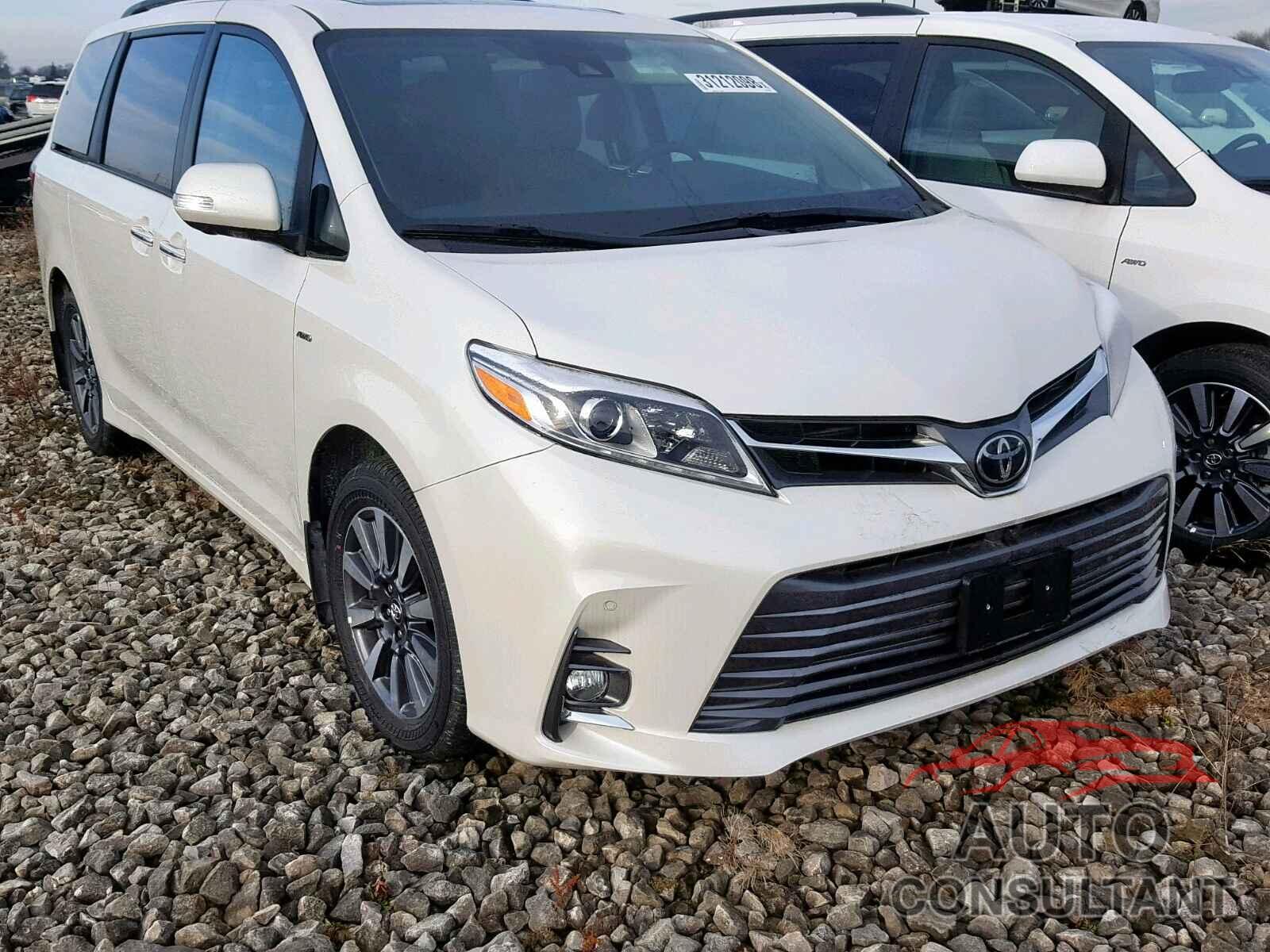 TOYOTA SIENNA 2018 - 5TDJZ3DCXJS192154