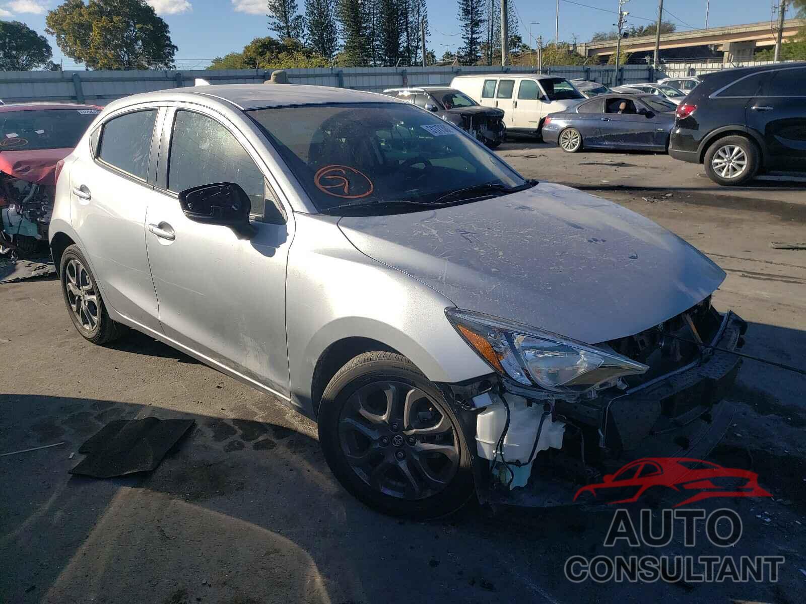 TOYOTA YARIS 2020 - 3MYDLBJV2LY706171