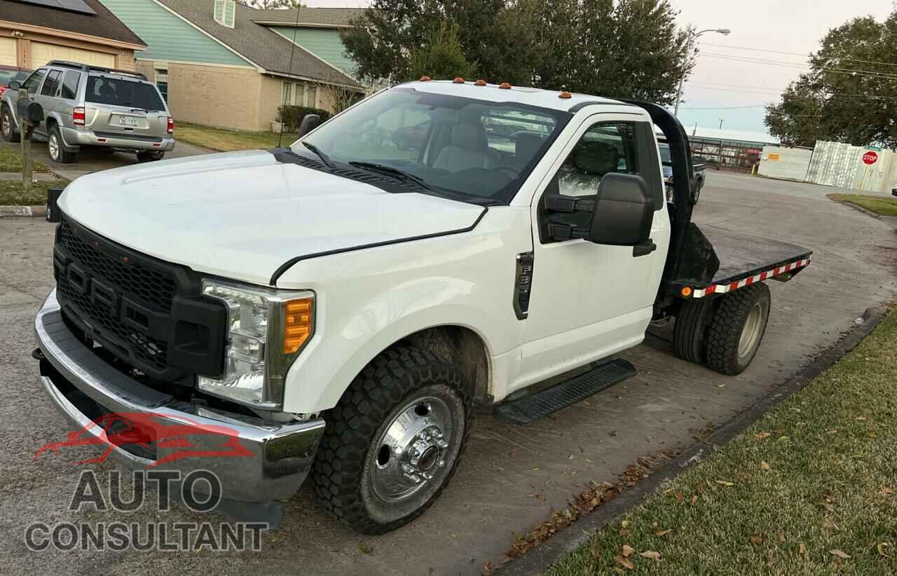 FORD F350 2017 - 1FDRF3G67HEC90751