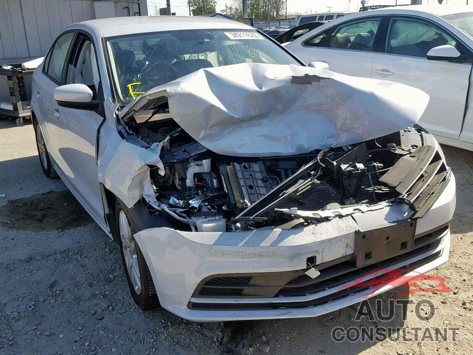 VOLKSWAGEN JETTA 2018 - 3VW2B7AJ3JM212311