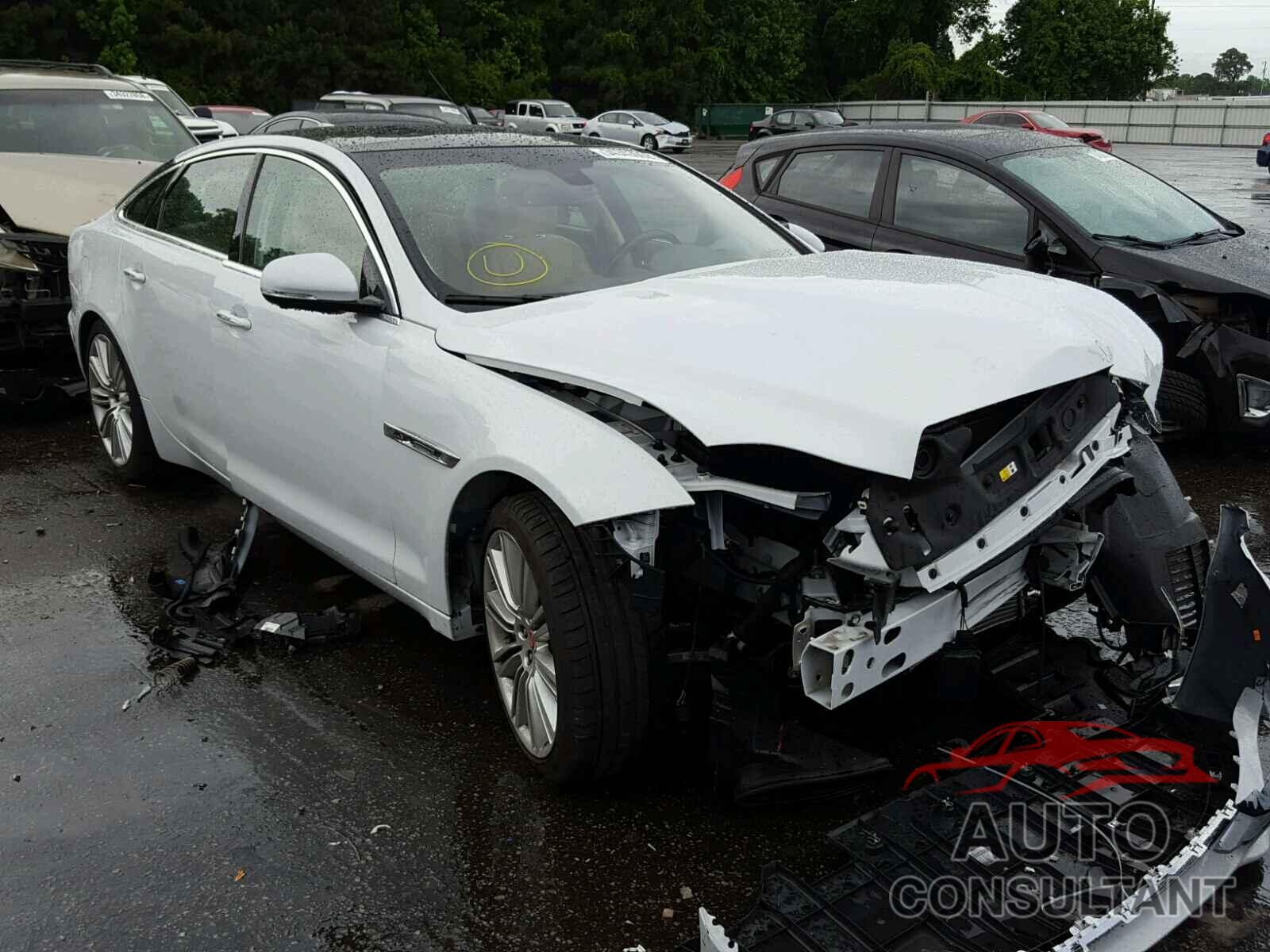 JAGUAR XJ 2017 - SAJWA2GE2HMW07656