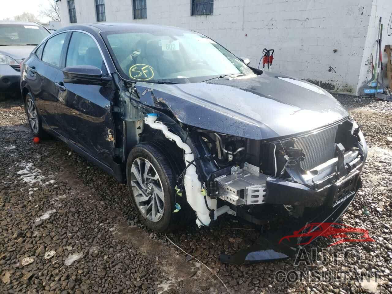 HONDA CIVIC 2018 - 2HGFC2F76JH579883