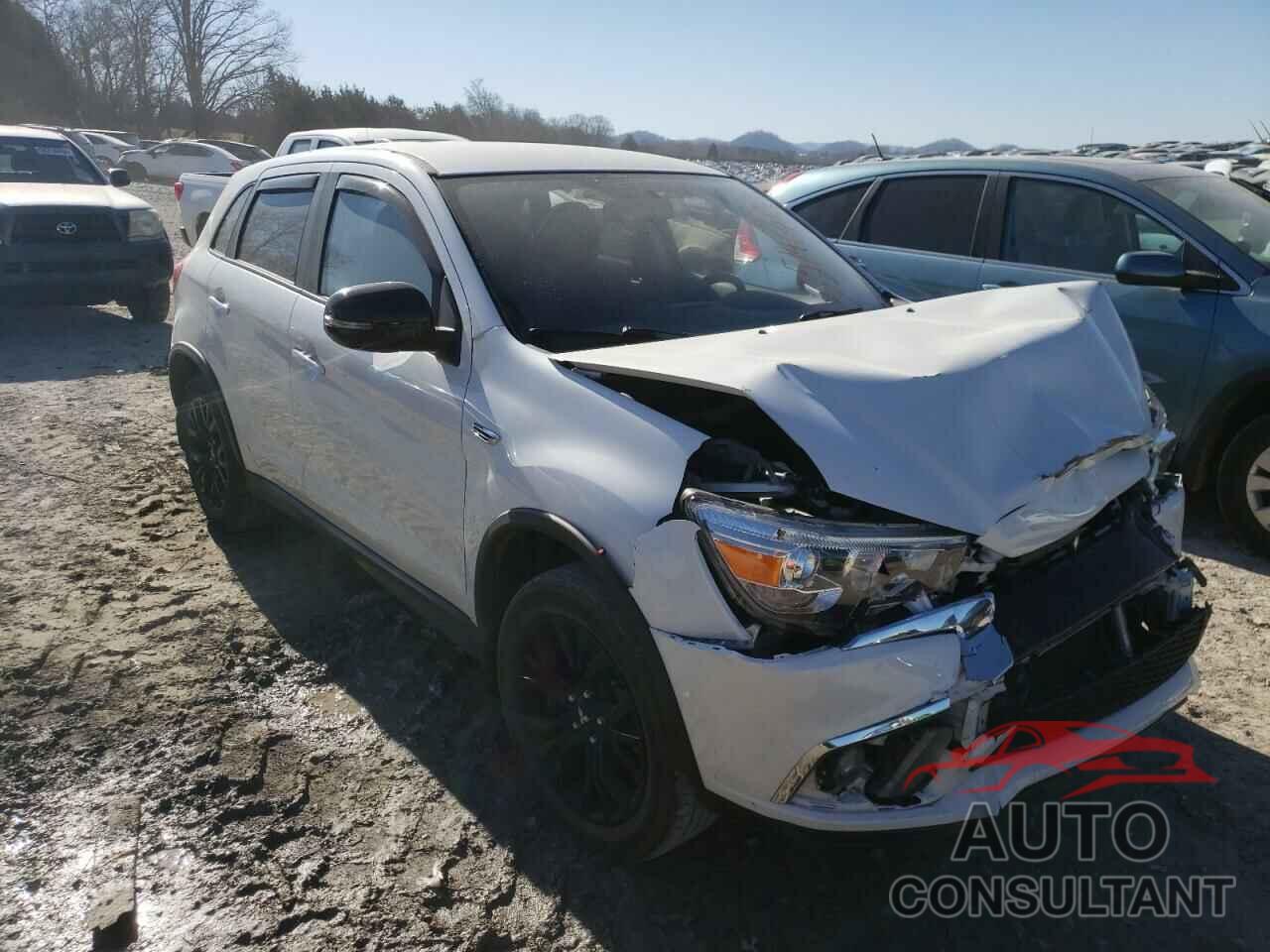 MITSUBISHI OUTLANDER 2018 - JA4AR3AU7JU004807