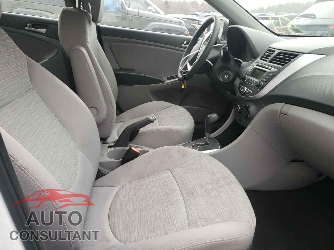 HYUNDAI ACCENT 2017 - KMHCT4AE7HU306845