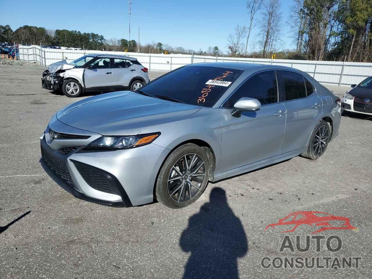 TOYOTA CAMRY 2021 - 4T1G11AK9MU433151