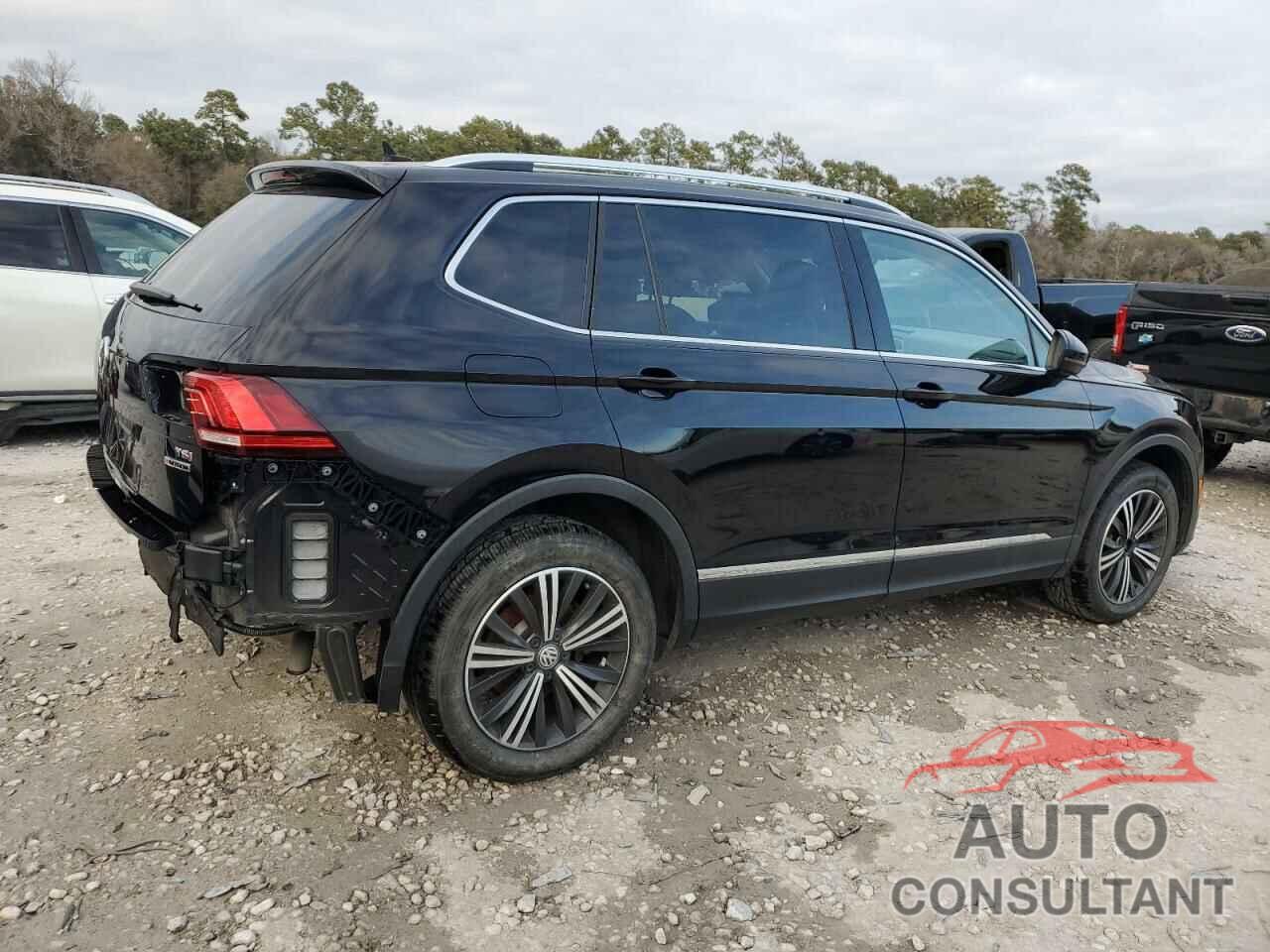 VOLKSWAGEN TIGUAN 2018 - 3VV2B7AX5JM089913