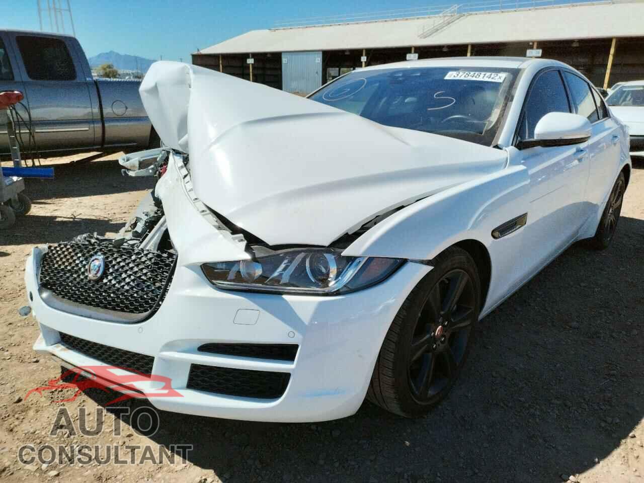 JAGUAR XE 2017 - SAJAE4BG7HA964366