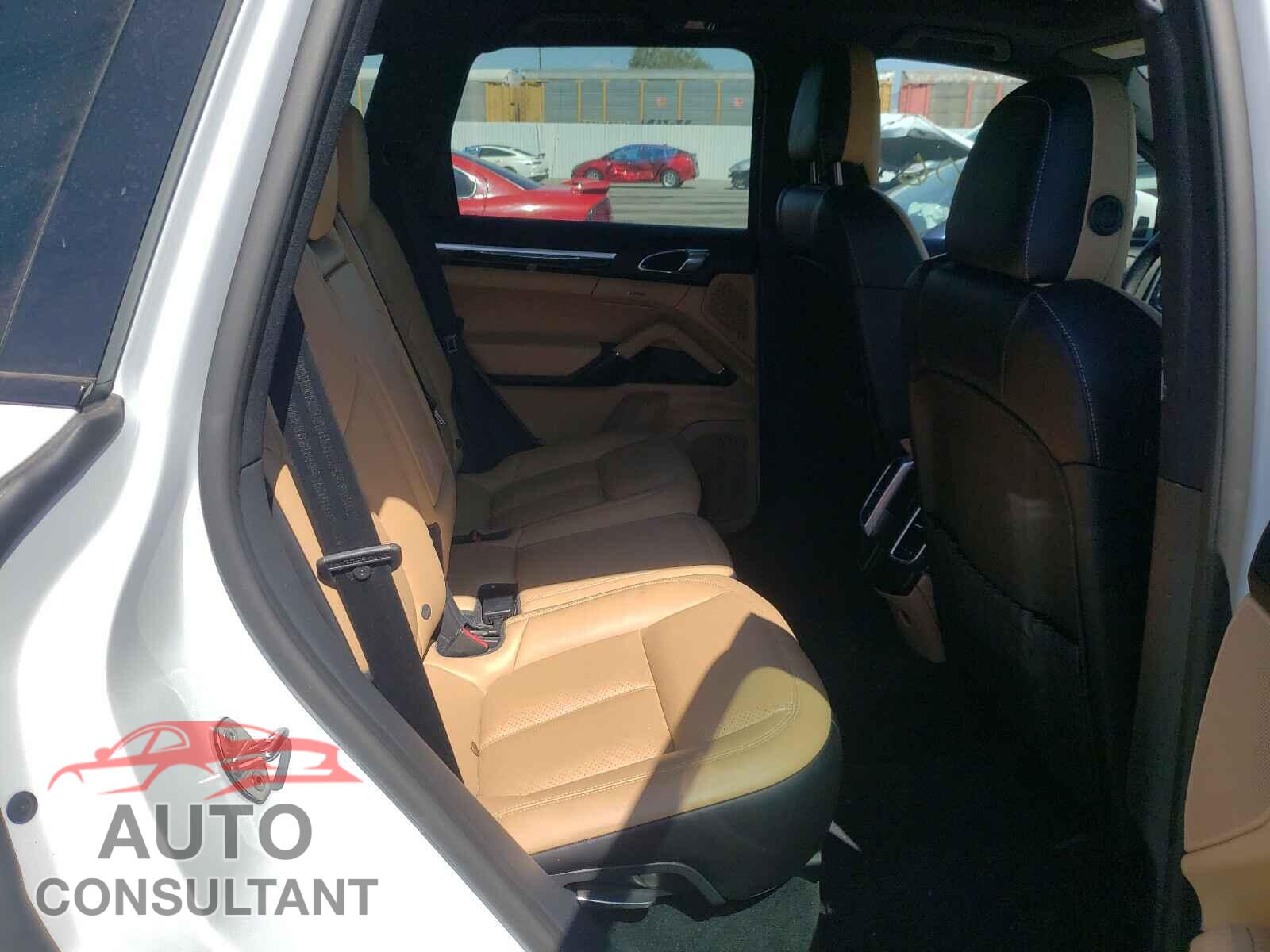 PORSCHE CAYENNE 2017 - WP1AE2A20HLA74805