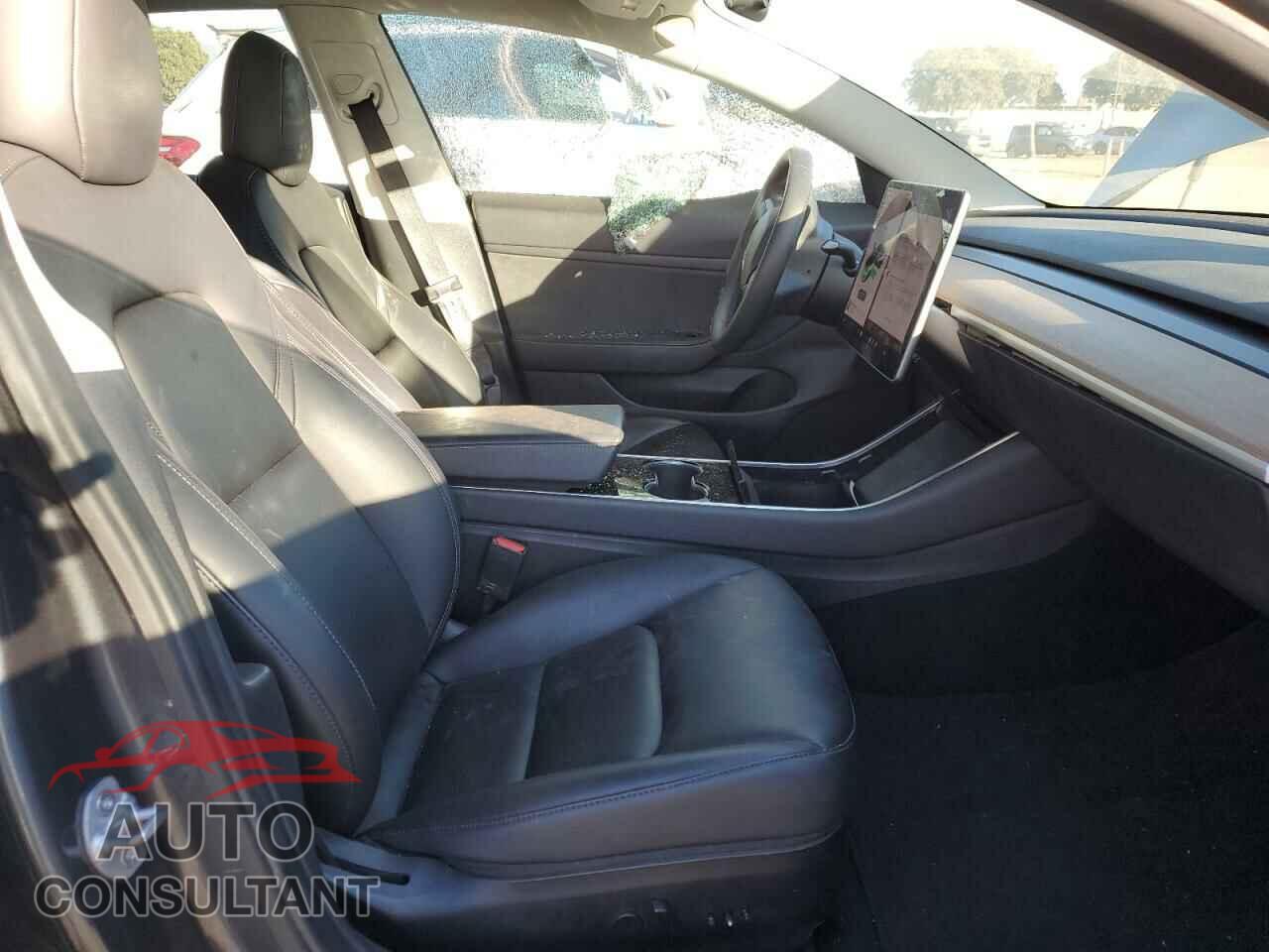 TESLA MODEL 3 2020 - 5YJ3E1EA0LF808490
