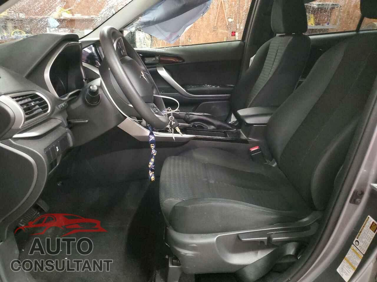MITSUBISHI ECLIPSE 2019 - JA4AT3AA1KZ028841