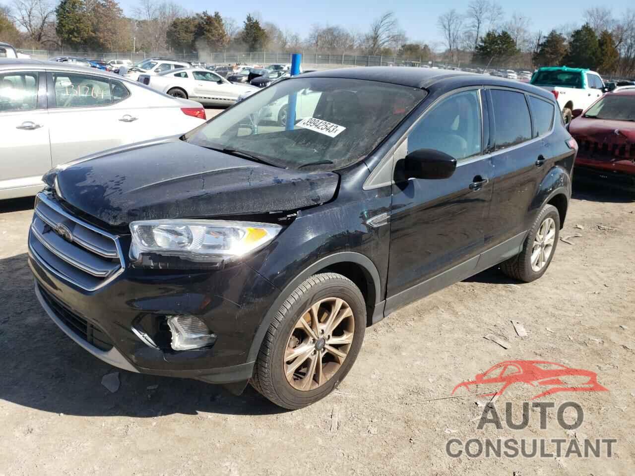 FORD ESCAPE 2017 - 1FMCU9GD5HUC39316