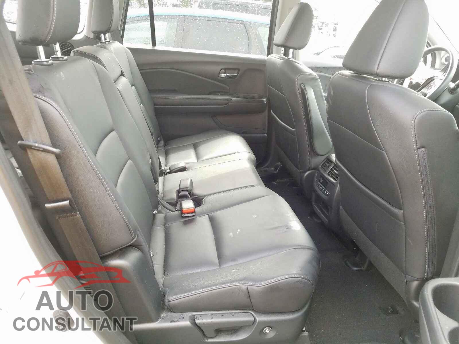 HONDA PILOT 2017 - 4T1NZ1AK6LU036284