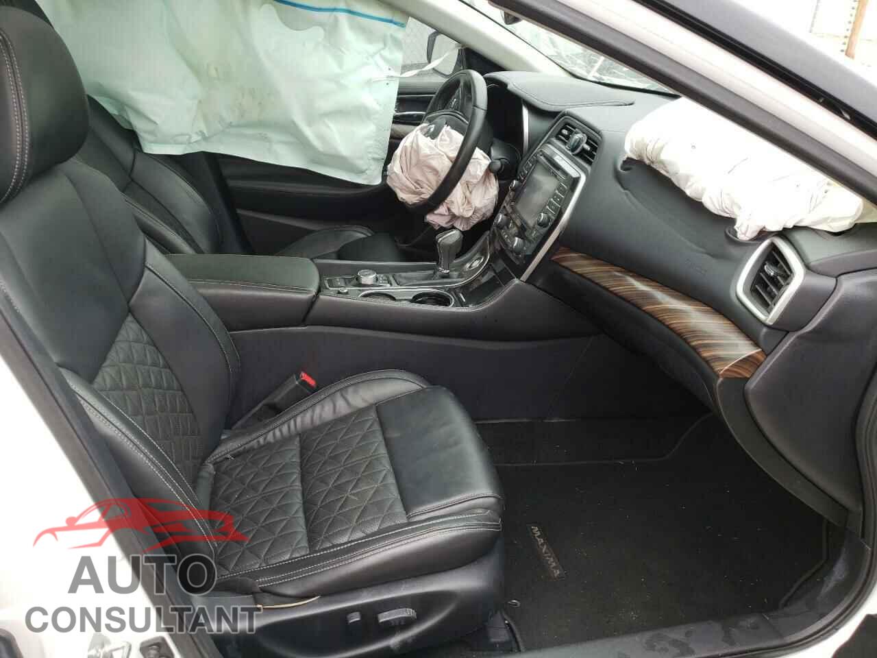 NISSAN MAXIMA 2017 - 1N4AA6AP1HC441247
