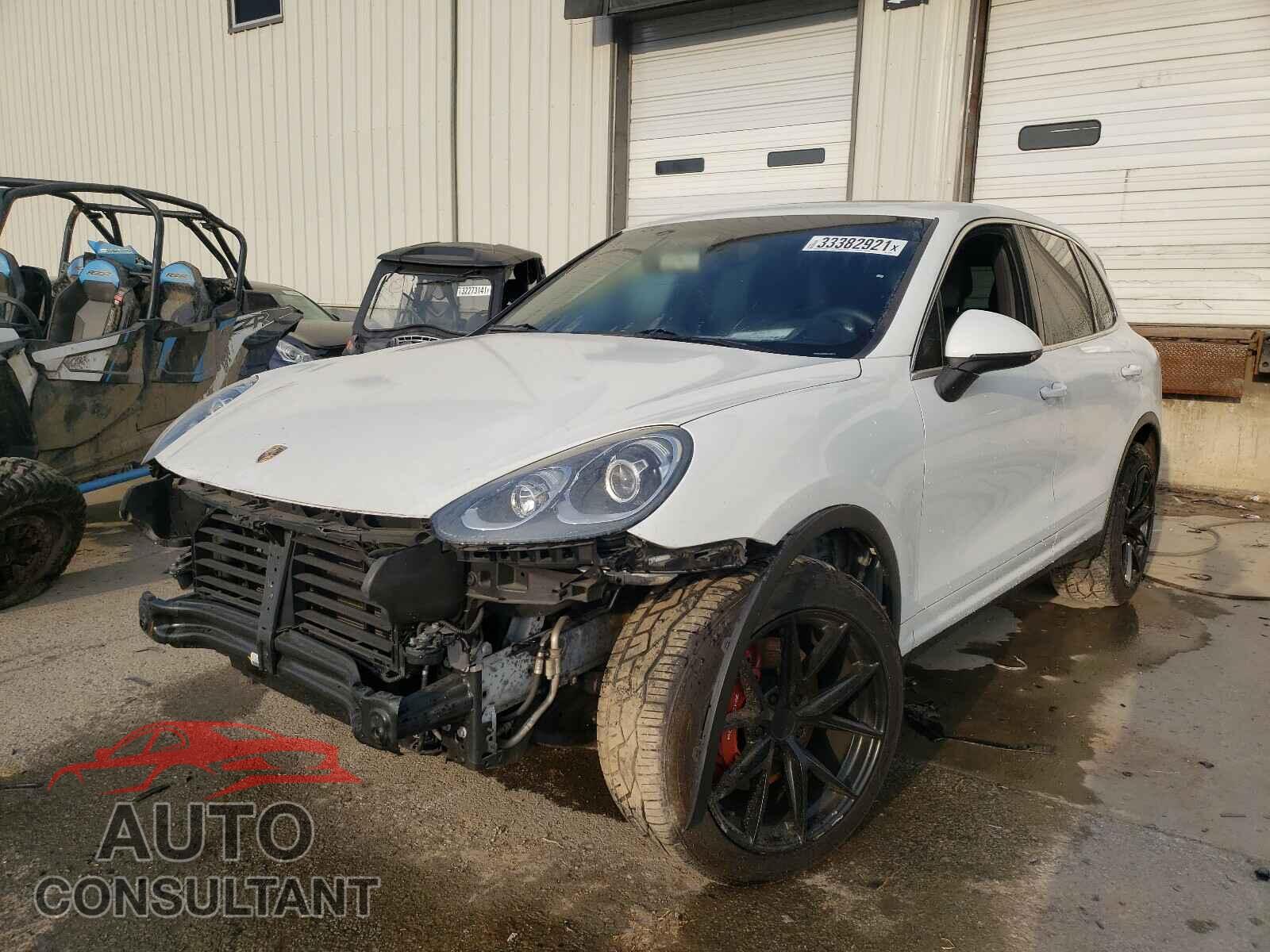 PORSCHE CAYENNE 2016 - WP1AA2A22GKA10720
