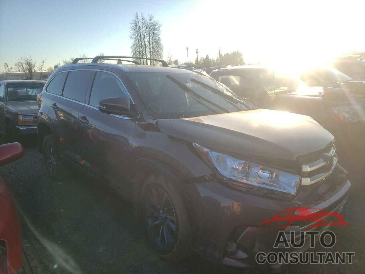 TOYOTA HIGHLANDER 2017 - 5TDJZRFH8HS373159