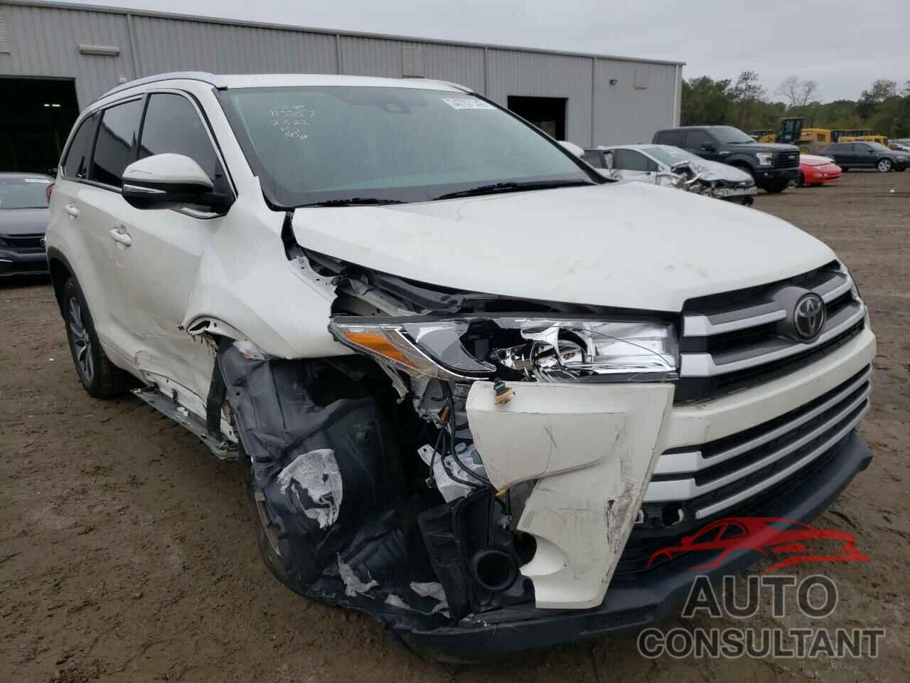 TOYOTA HIGHLANDER 2018 - 5TDKZRFH0JS547431