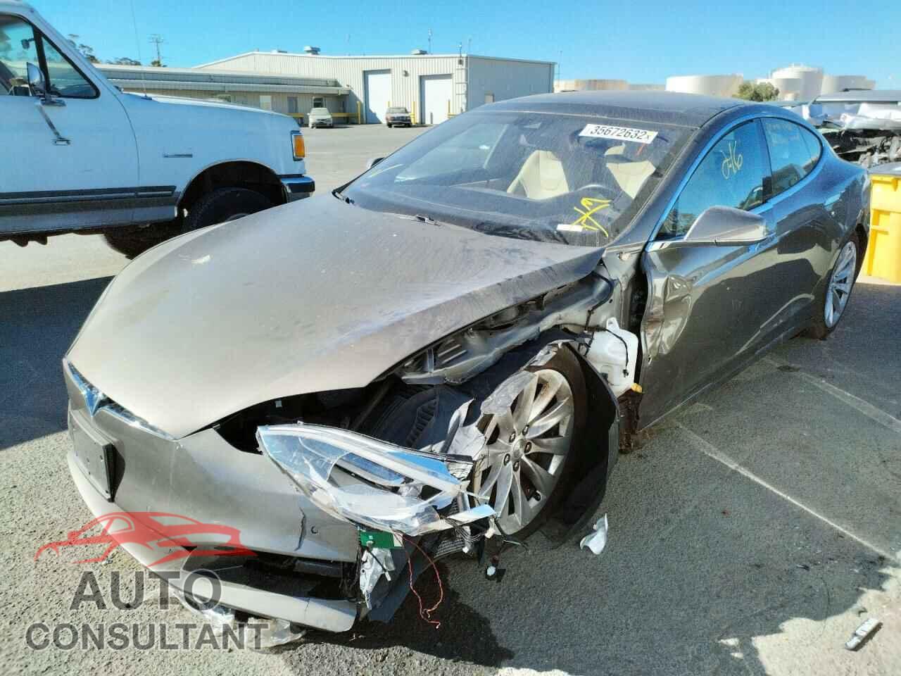TESLA MODEL S 2016 - 5YJSA1E18GF152701