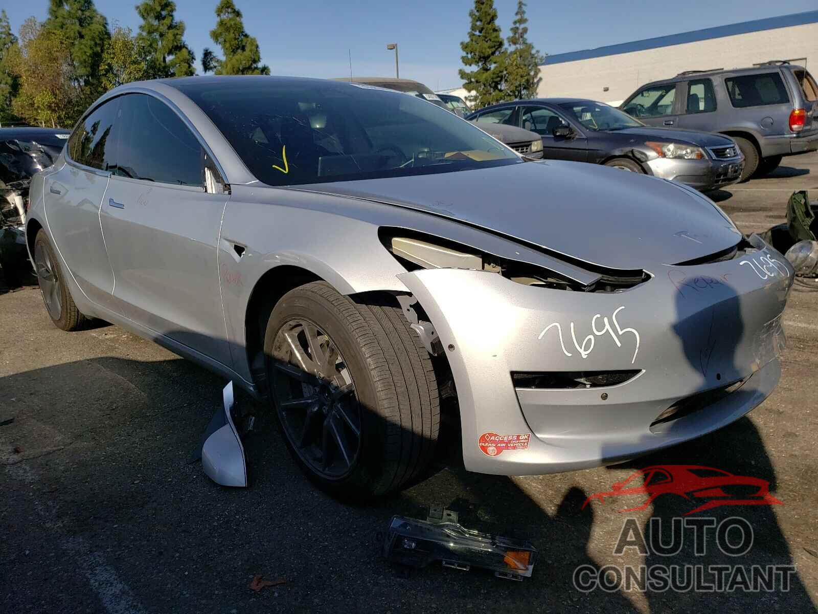 TESLA MODEL 3 2018 - 5YJ3E1EA7JF040908