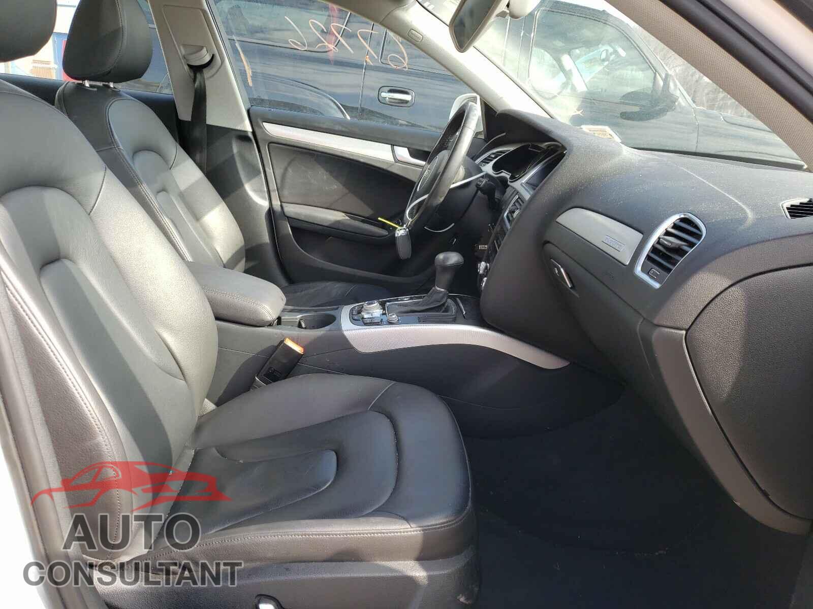 AUDI A4 2016 - WAUBFAFL9GN013628