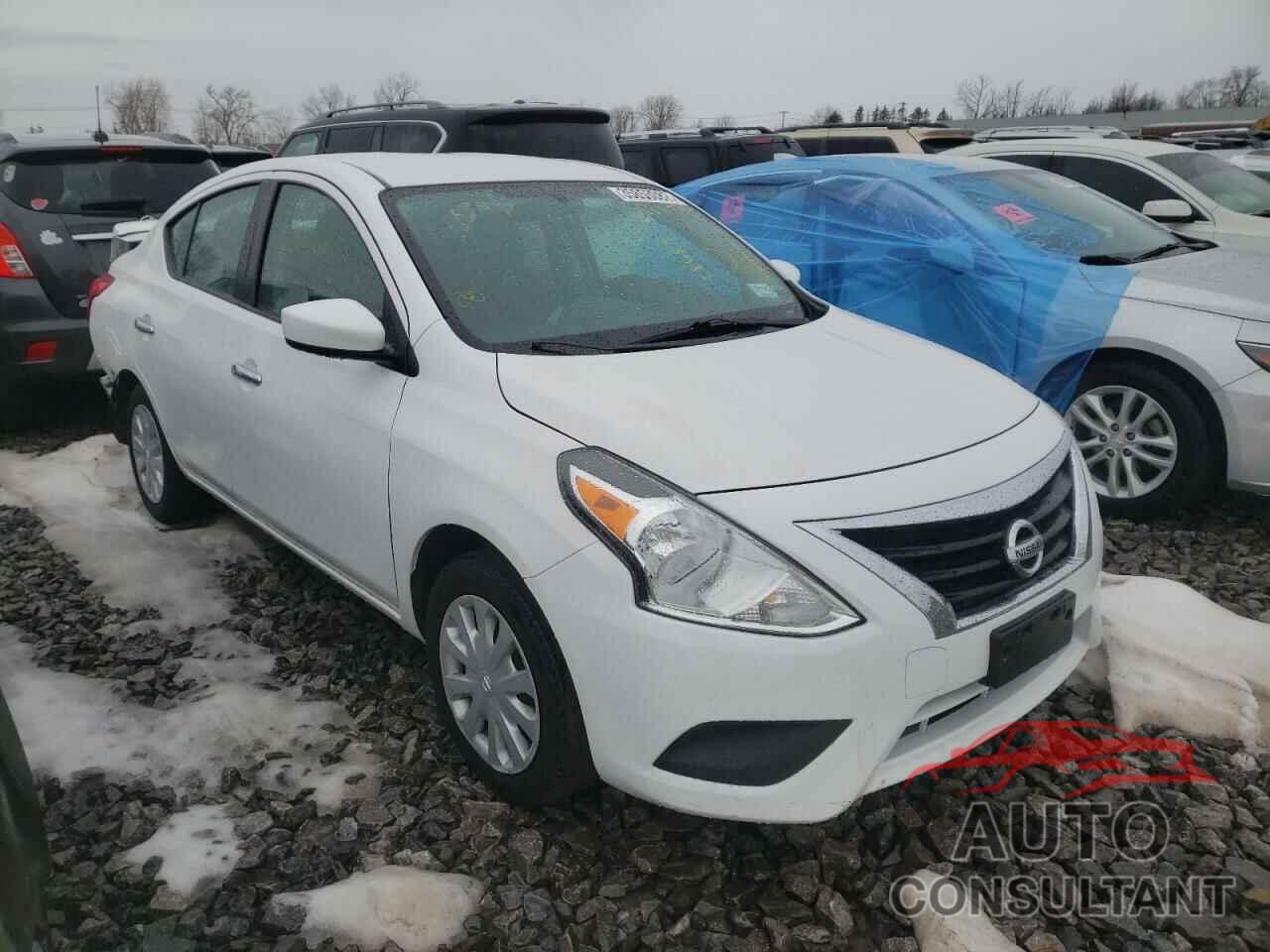NISSAN VERSA 2018 - 3N1CN7AP8JL882075