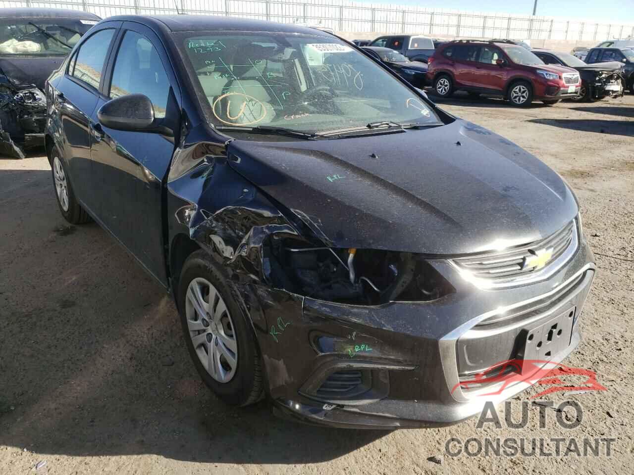 CHEVROLET SONIC 2017 - 1G1JB5SH9H4141287