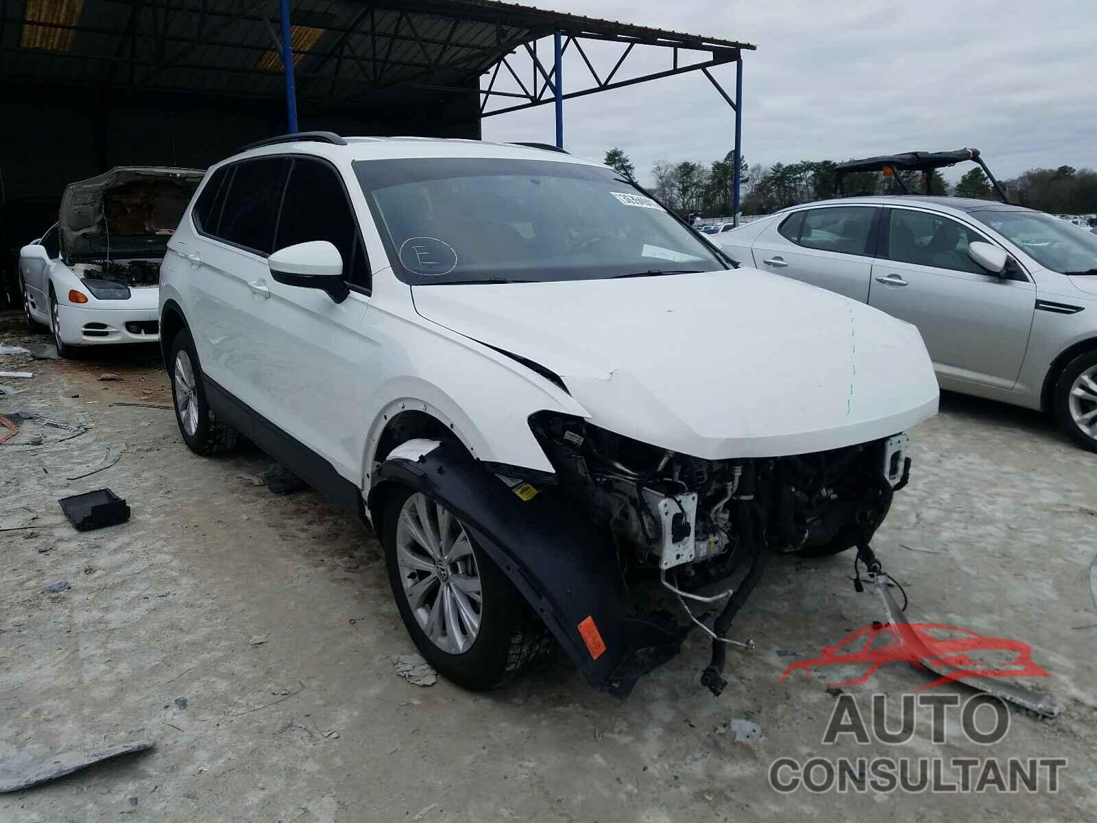VOLKSWAGEN TIGUAN 2018 - 3VV1B7AX9JM010805