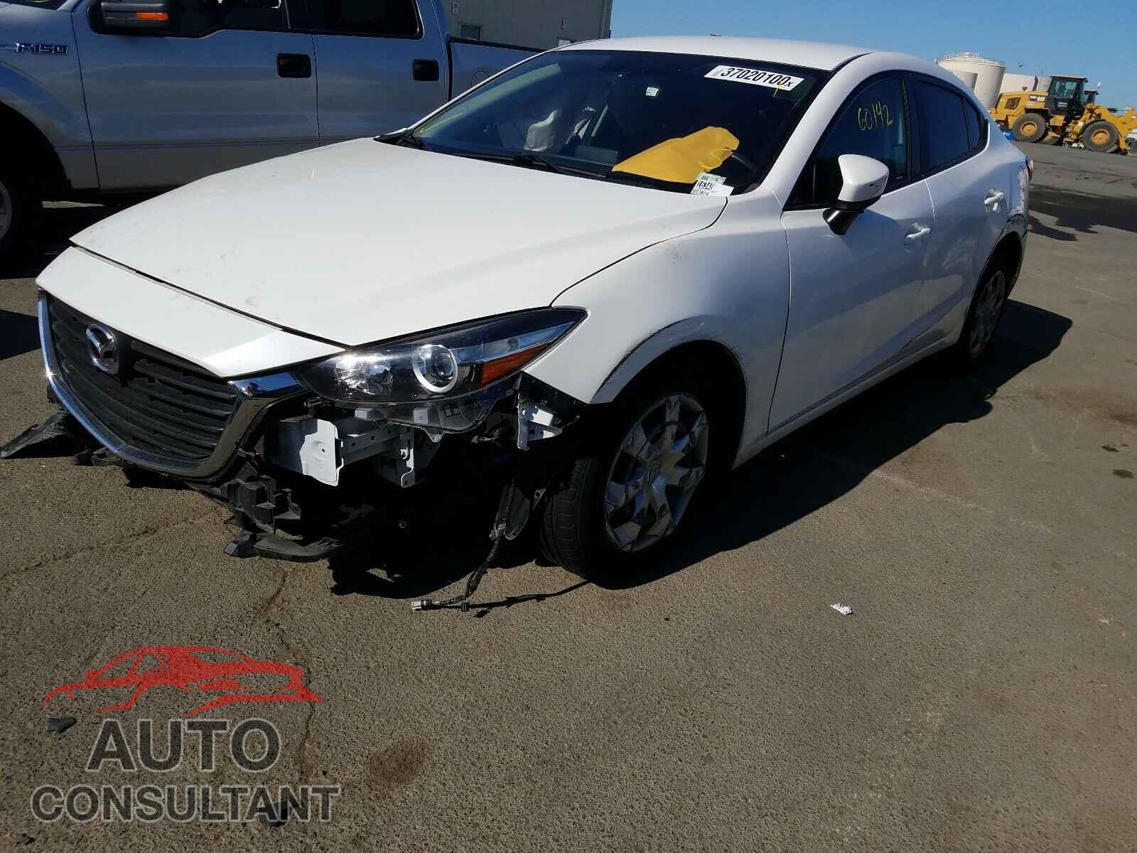 MAZDA 3 2017 - 3MZBN1U71HM156545