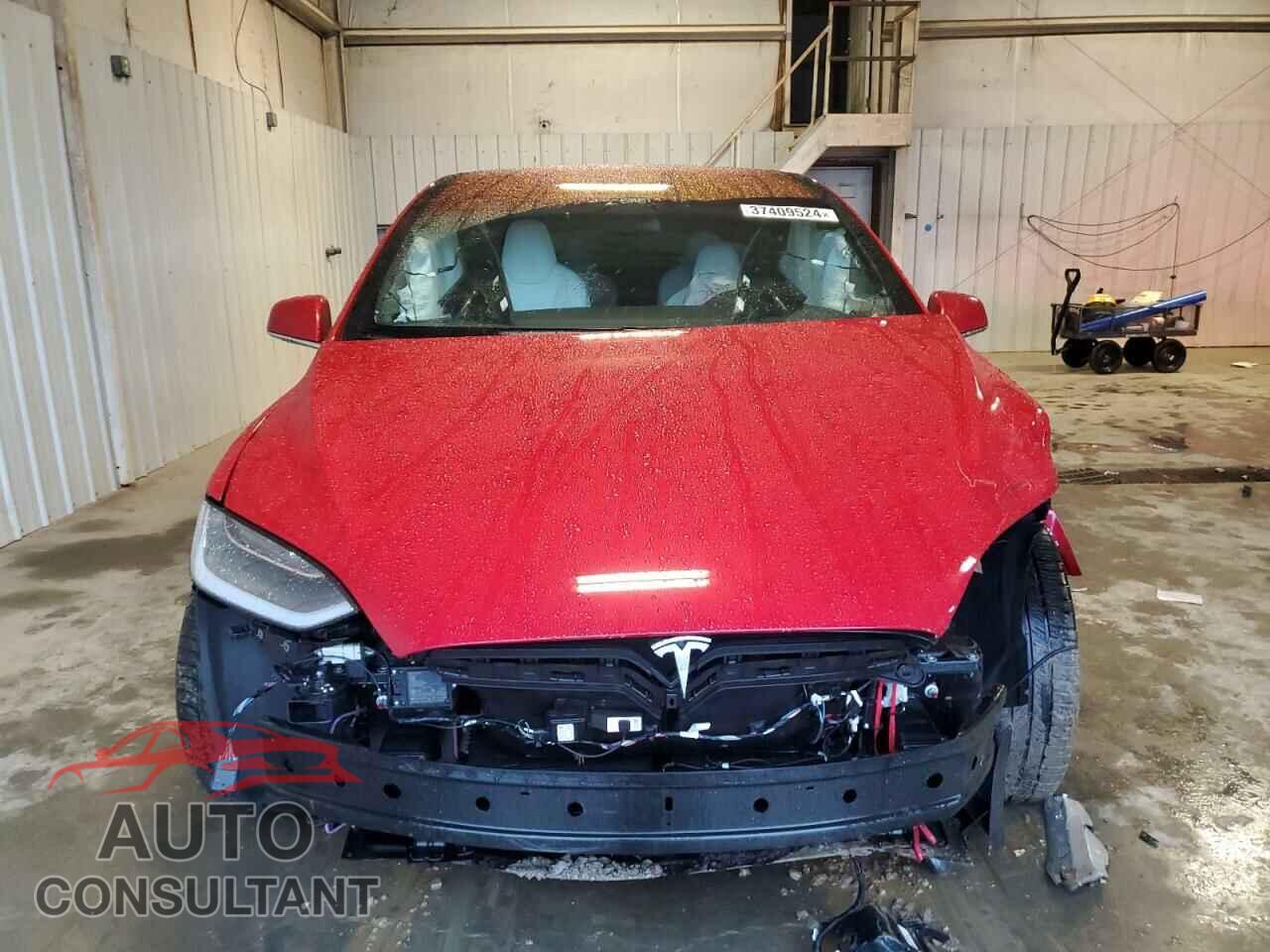 TESLA MODEL X 2018 - 5YJXCBE27JF100921