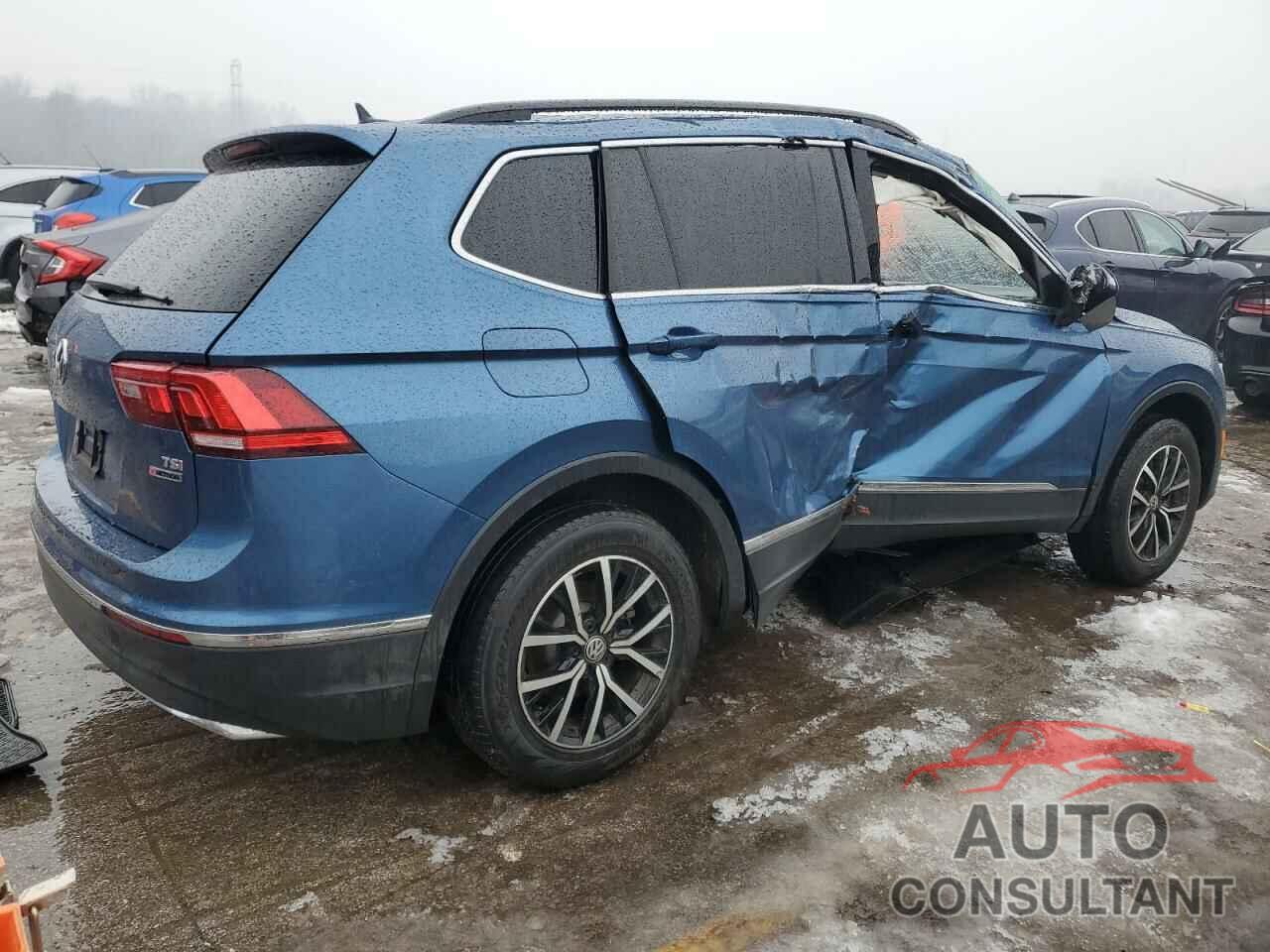 VOLKSWAGEN TIGUAN 2018 - 3VV2B7AX1JM166342