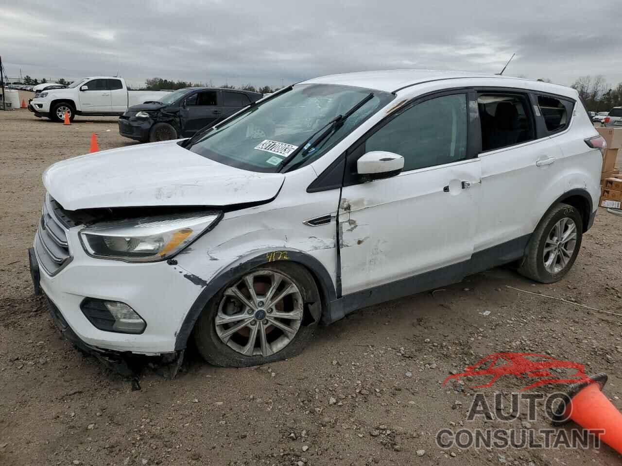 FORD ESCAPE 2017 - 1FMCU0GD2HUA69265