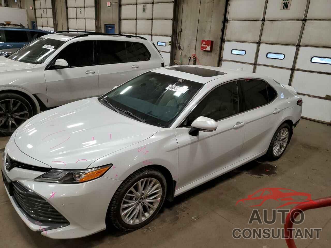 TOYOTA CAMRY 2018 - 4T1B21HKXJU008417