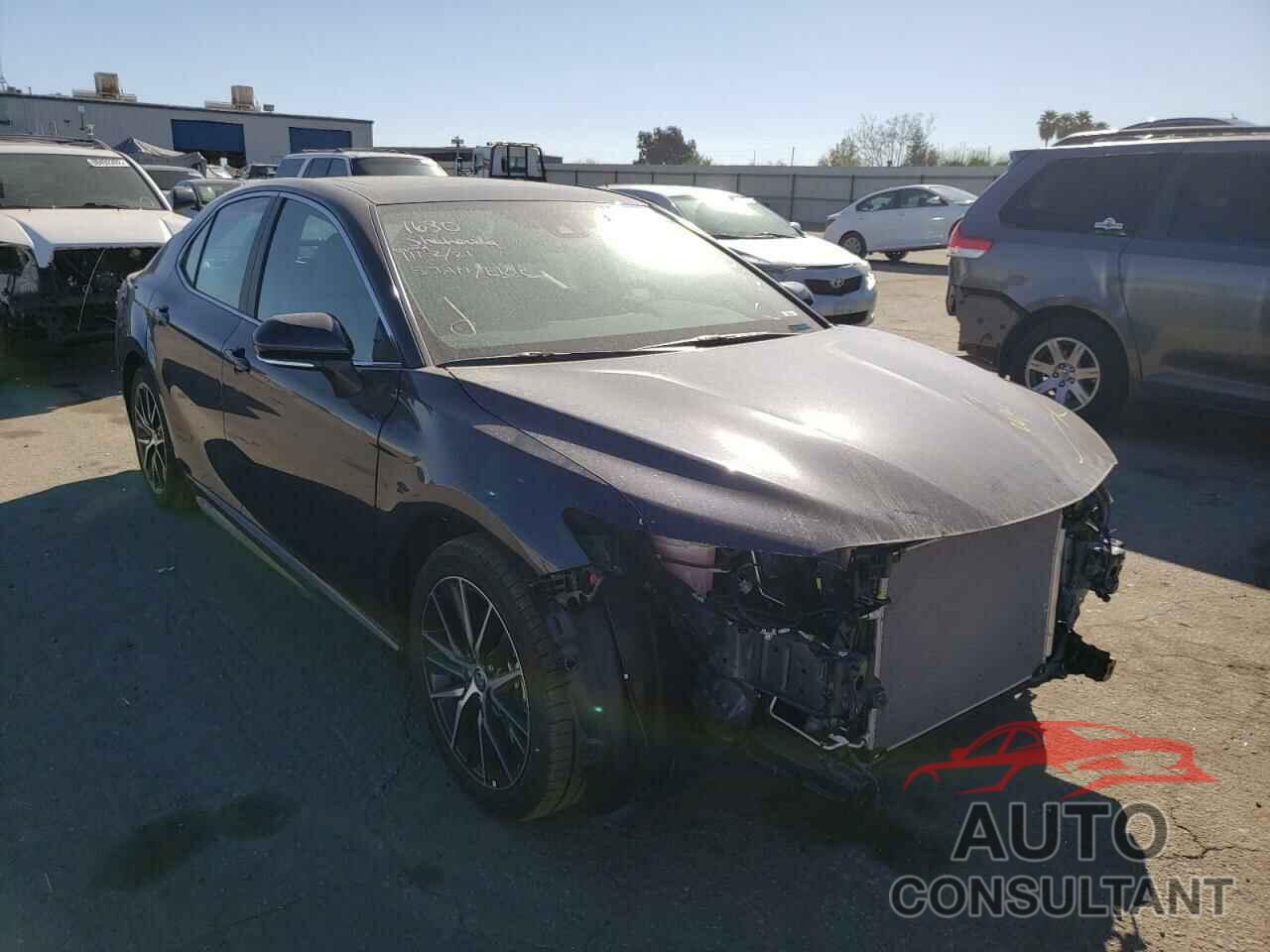 TOYOTA CAMRY 2021 - 4T1T11AK8MU437979