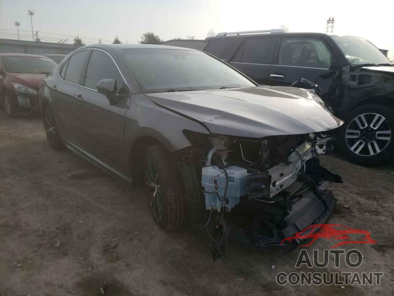 TOYOTA CAMRY 2018 - 4T1B11HKXJU660828