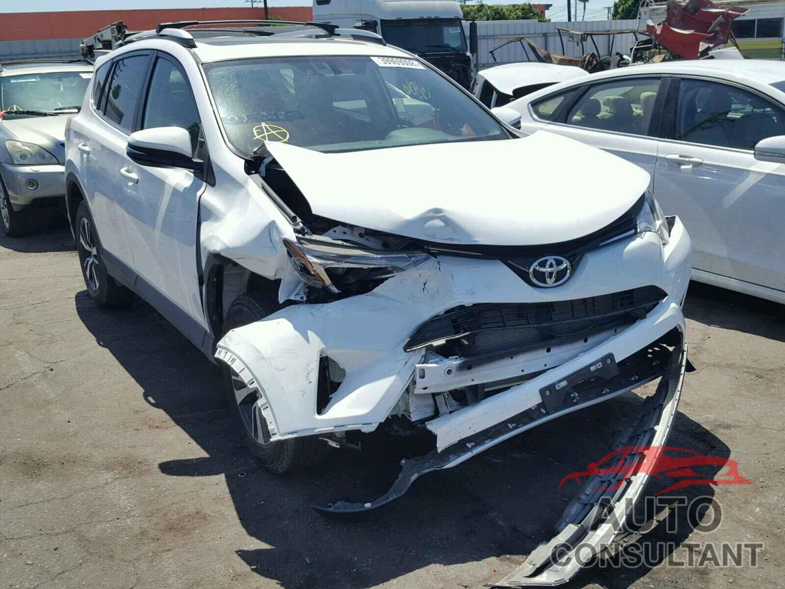 TOYOTA RAV4 XLE 2016 - JTMWFREV0GJ082222