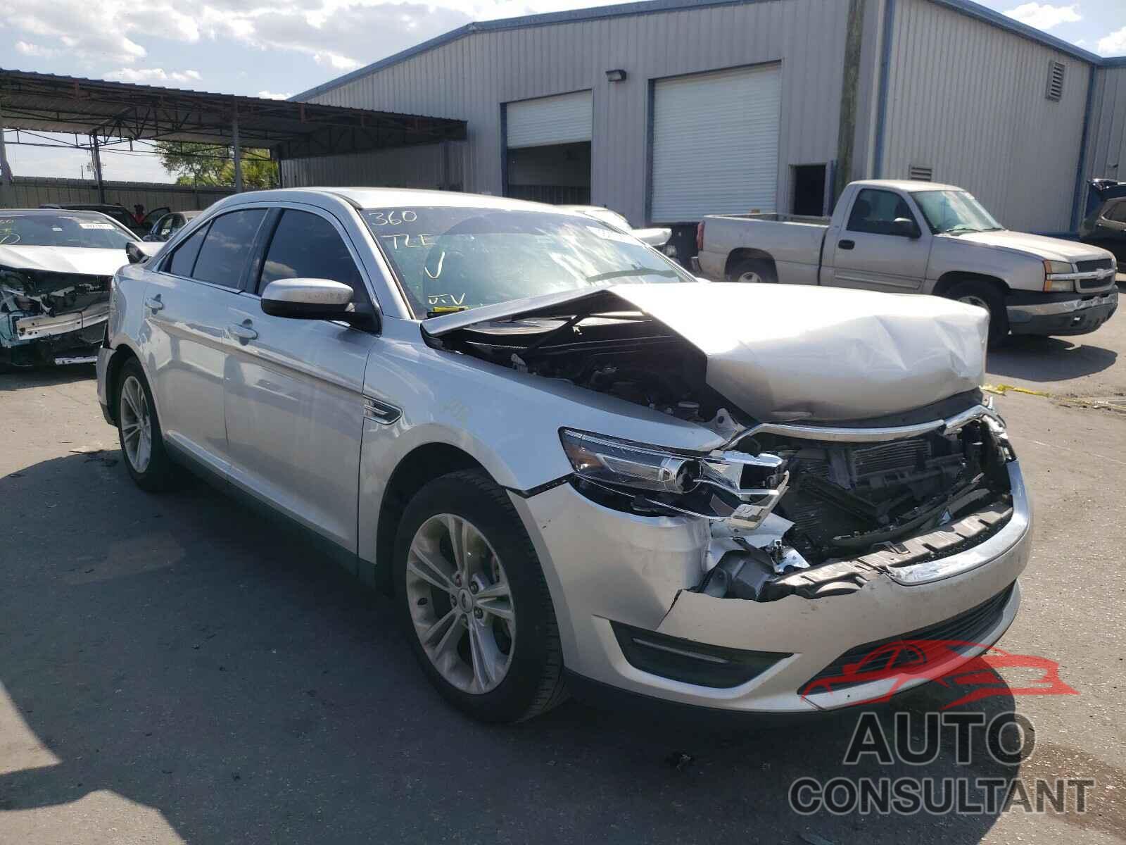 FORD TAURUS 2018 - 1FAHP2E83JG103369