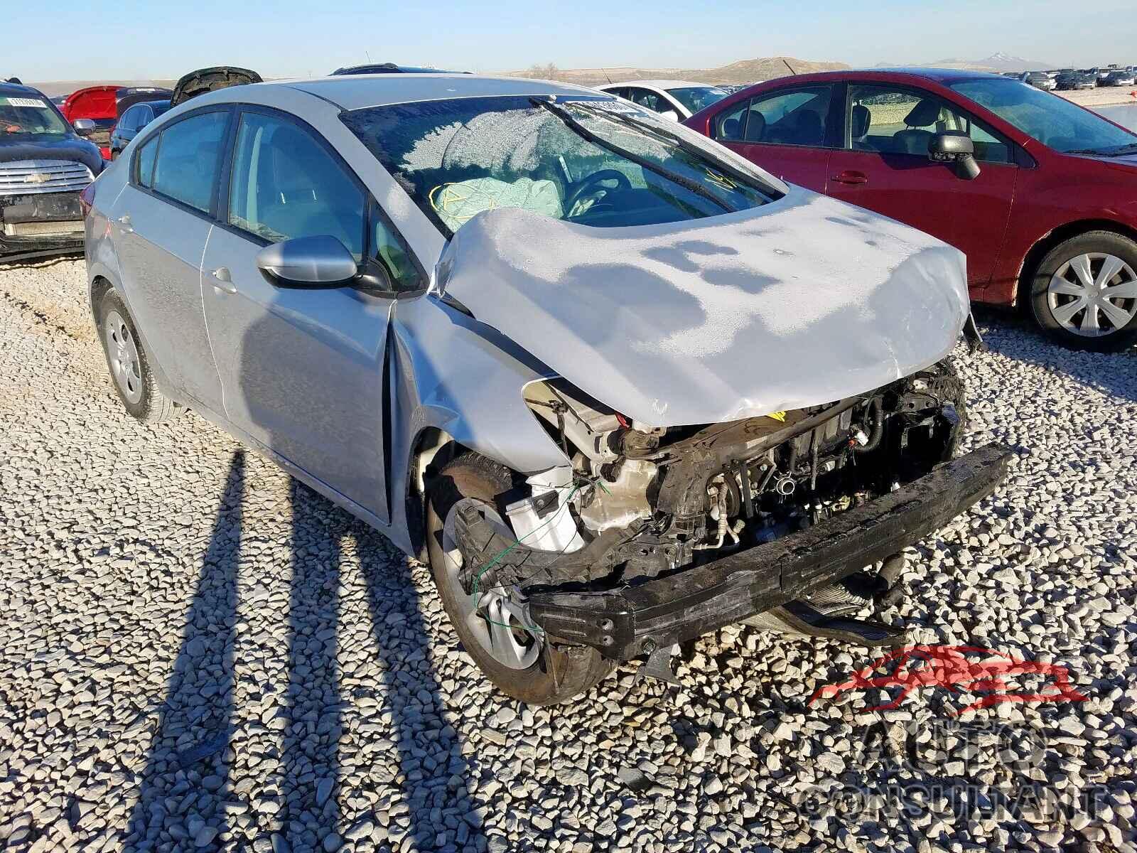 KIA FORTE 2017 - 3KPFL4A77HE058050
