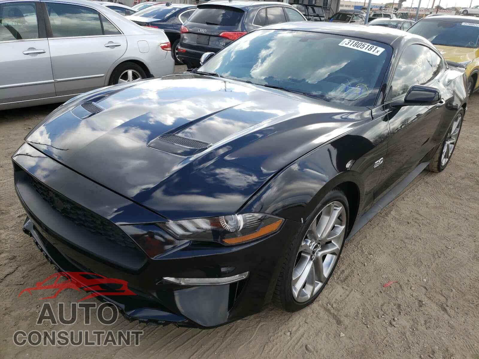 FORD MUSTANG 2018 - 1FA6P8CF8J5144751