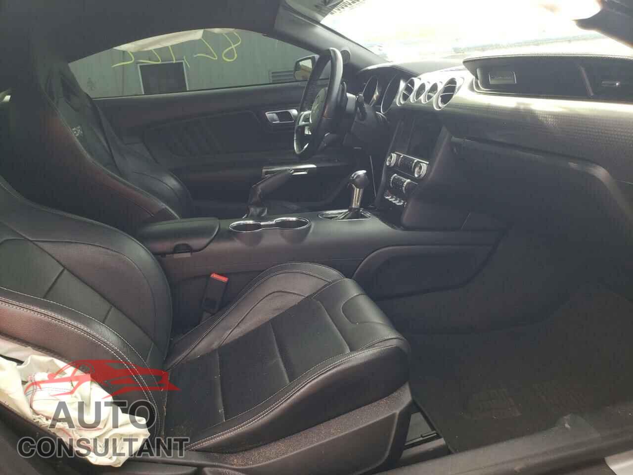 FORD MUSTANG 2018 - 1FA6P8CF0J5132416