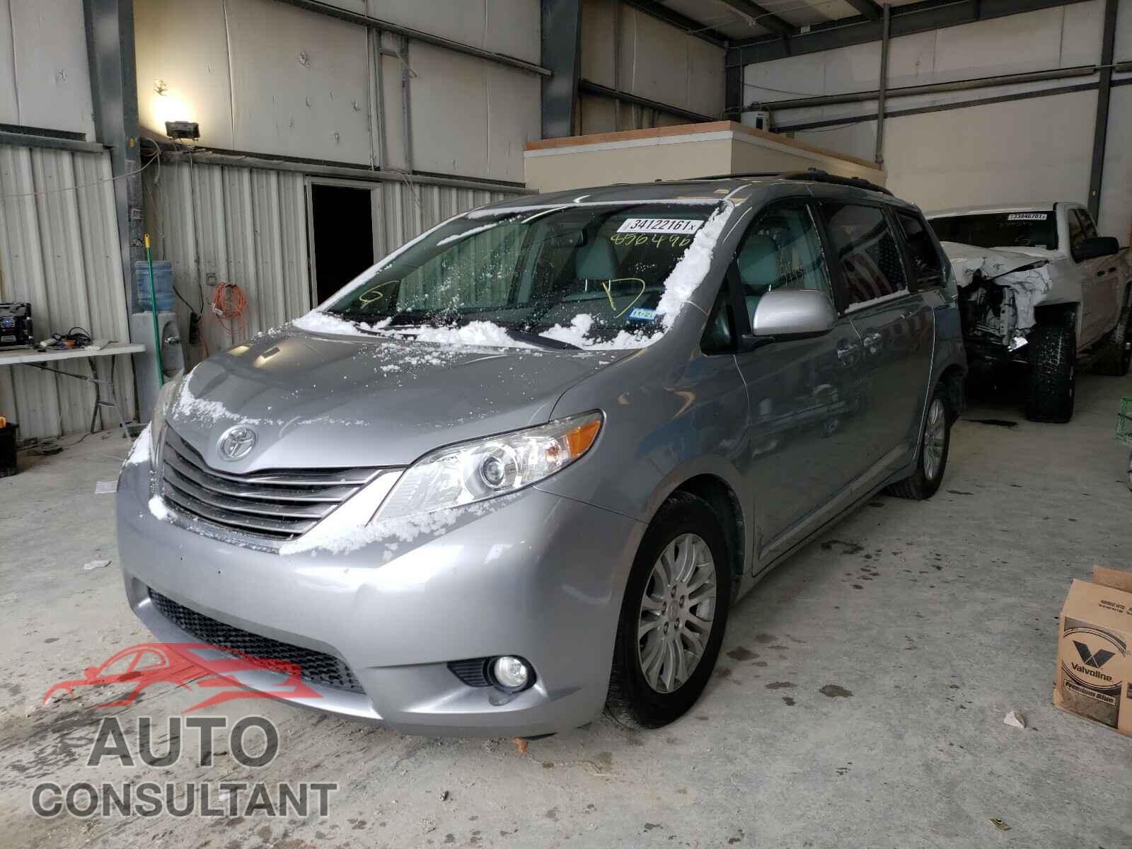 TOYOTA SIENNA 2017 - 5TDYZ3DC5HS856496