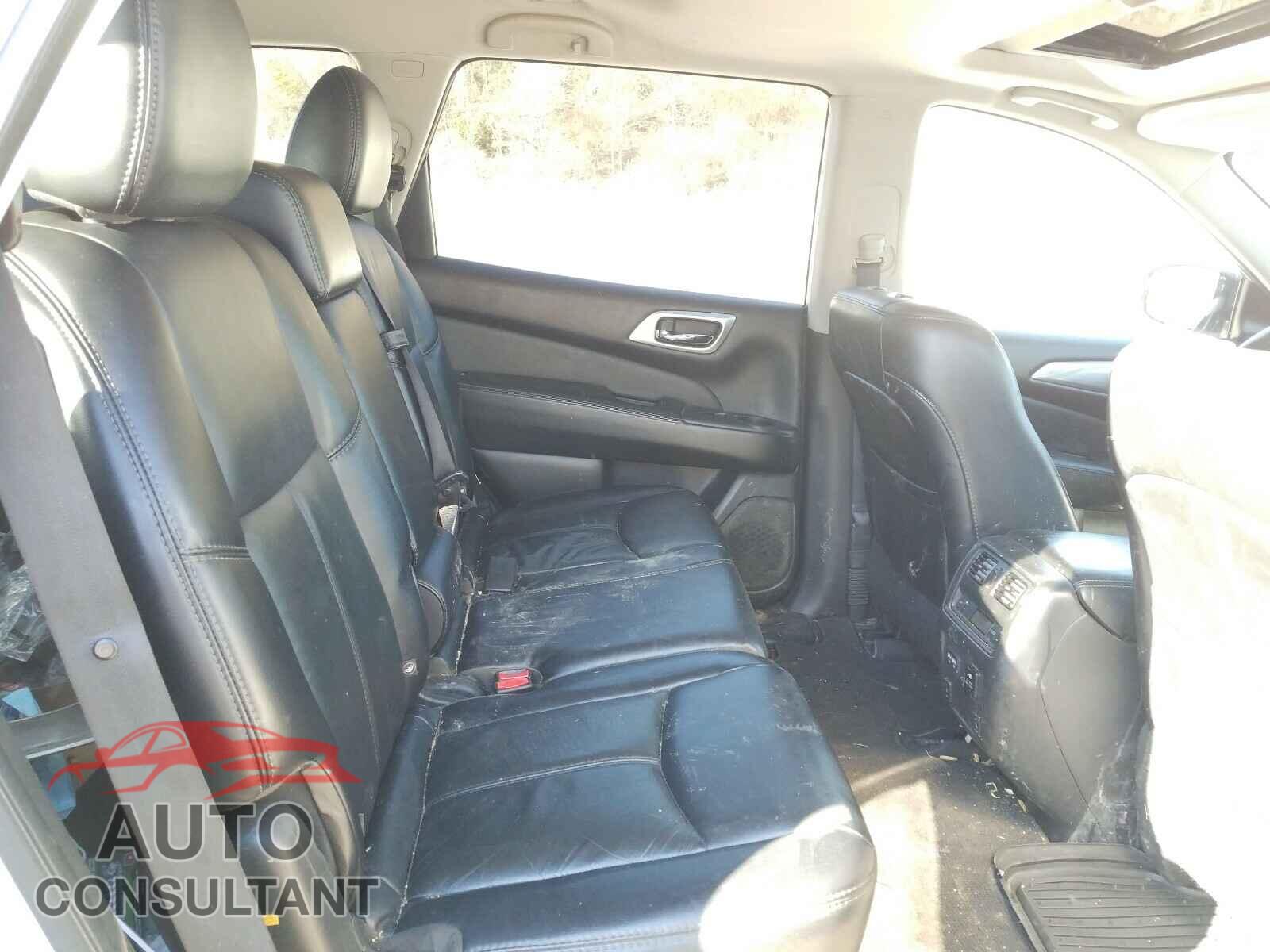 NISSAN PATHFINDER 2017 - 5N1DR2MM4HC906254