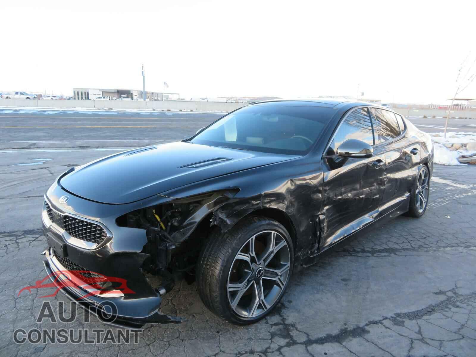 KIA STINGER 2020 - KNAE45LC1L6081912