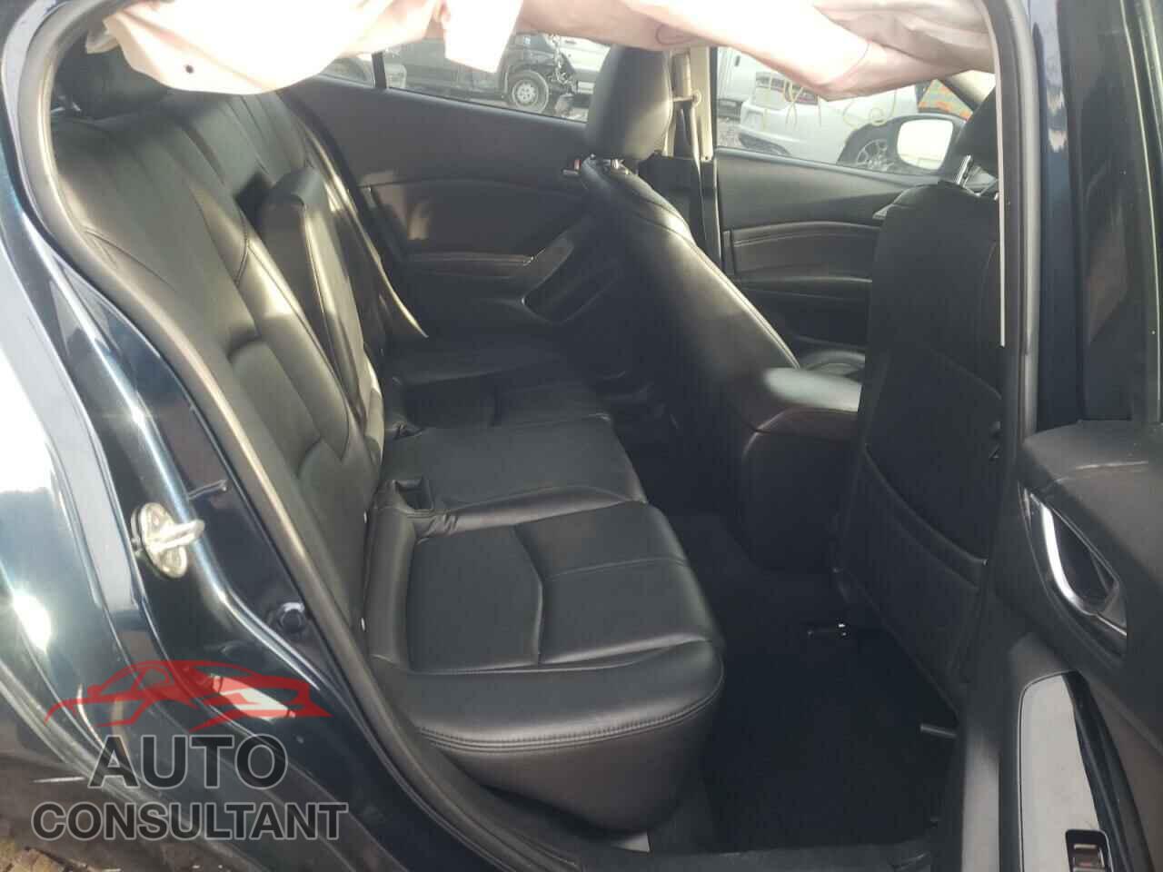 MAZDA 3 2017 - 3MZBN1V77HM134242