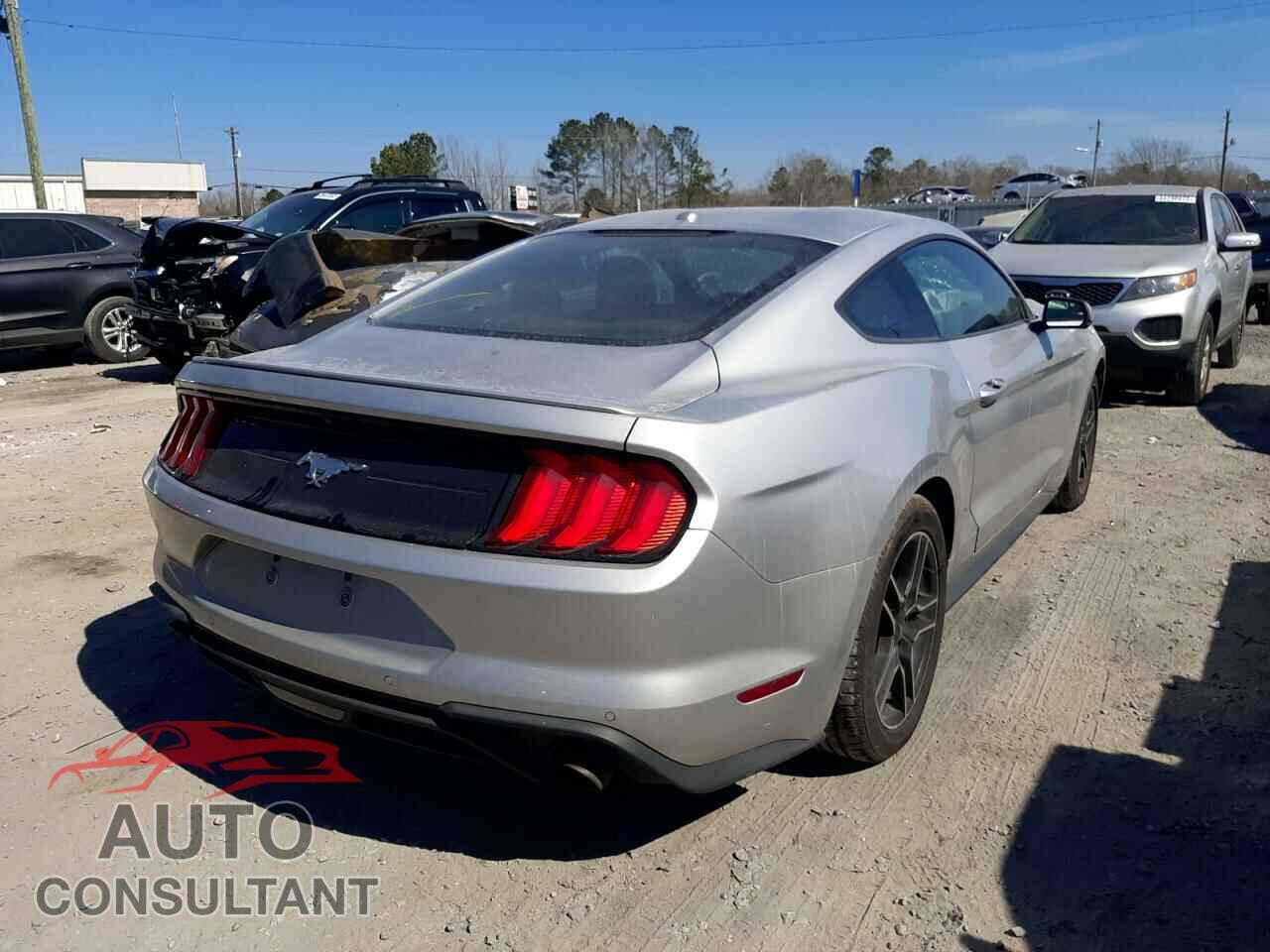 FORD MUSTANG 2018 - 1FA6P8TH1J5167631