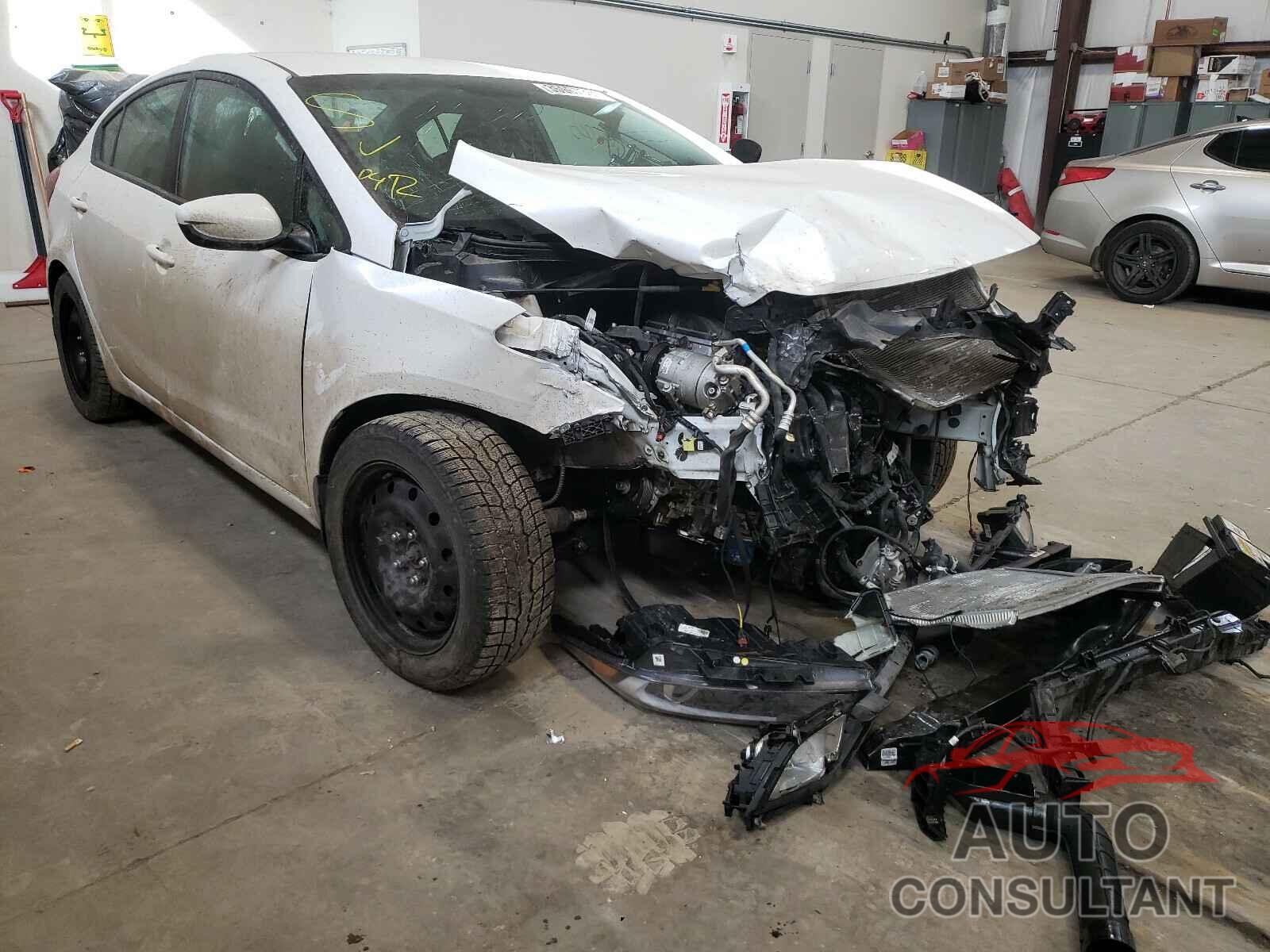 KIA FORTE 2018 - 3KPFL4A70JE274943