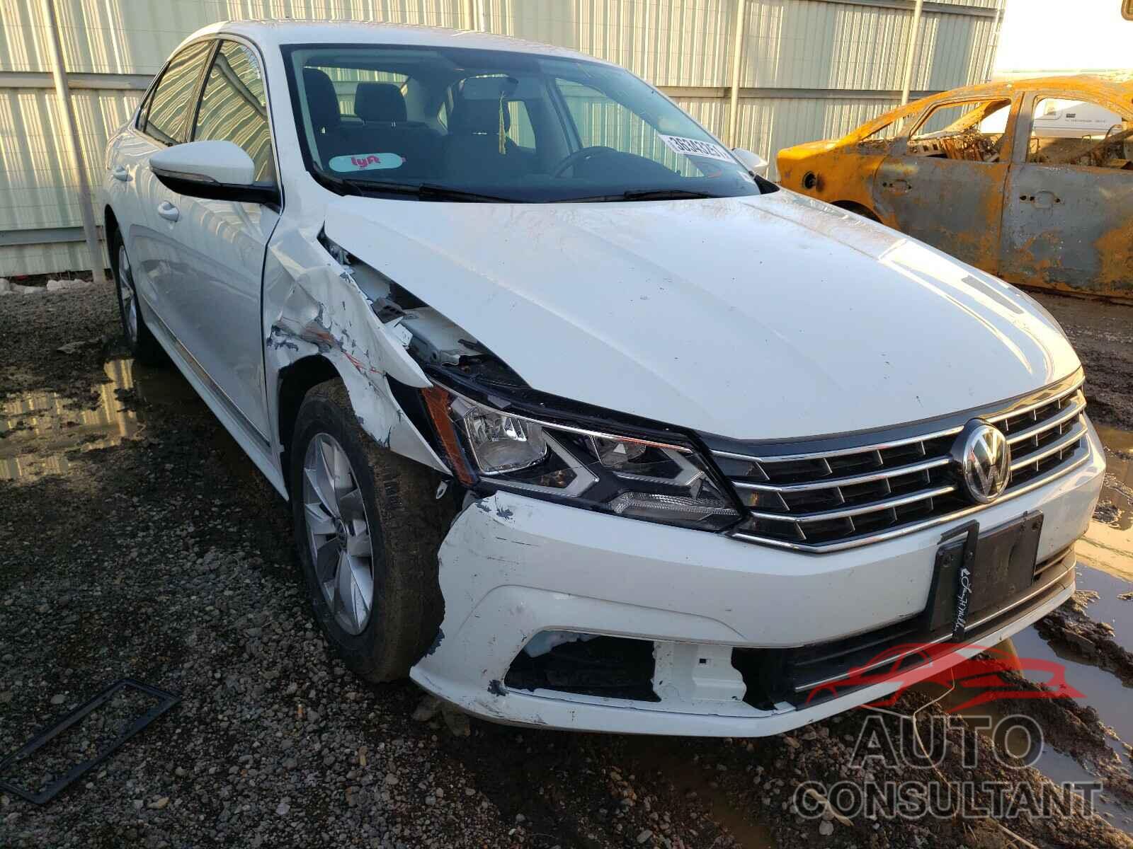 VOLKSWAGEN PASSAT 2017 - 1VWAT7A38HC069040