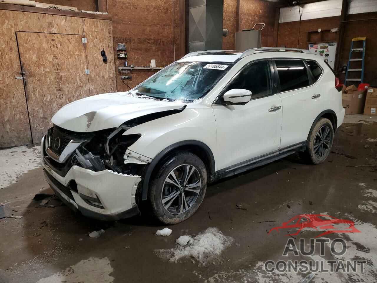 NISSAN ROGUE 2017 - 5N1AT2MV0HC845238