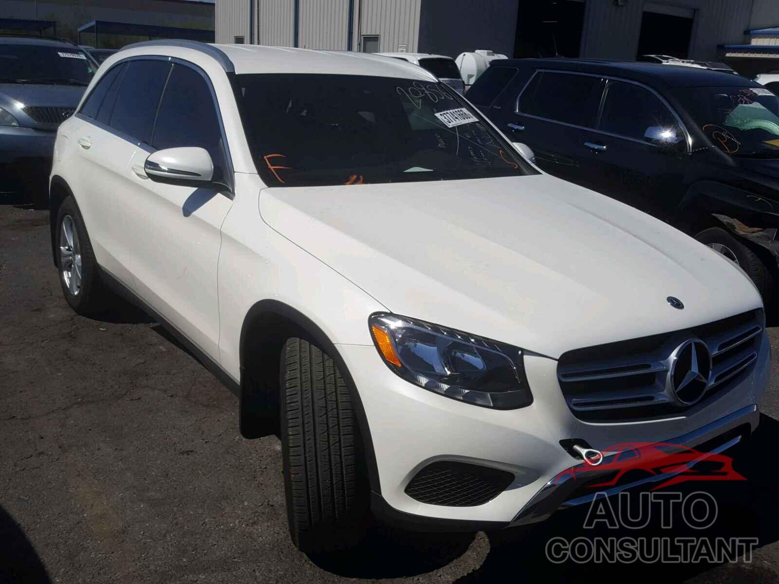 MERCEDES-BENZ GLC300 2017 - WDC0G4JB7HF265312