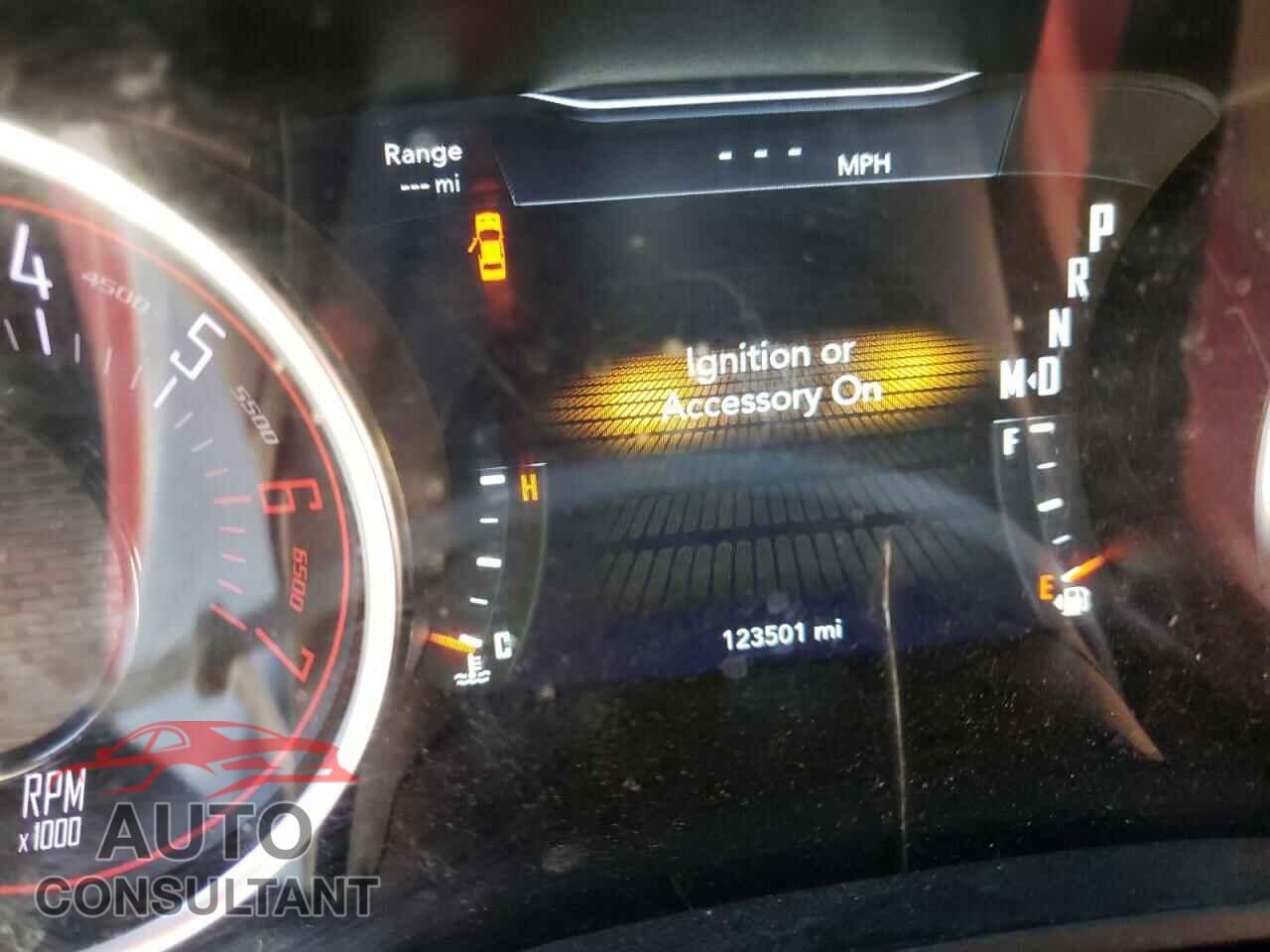 DODGE CHALLENGER 2018 - 2C3CDZBT1JH123711